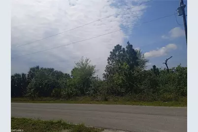 2605 Hanna Ave N, Lehigh Acres, FL 33971 - Photo 5