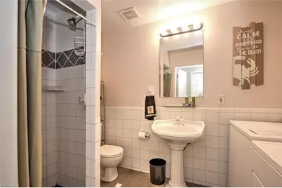 725 Sesame Ct, Cape Coral, FL 33904 - Photo 17