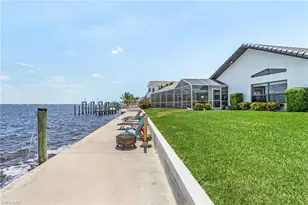 2803 SE 22nd Pl, Cape Coral, FL 33904 - Photo 39