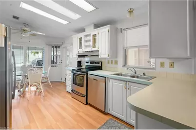 49 Turquoise Ave, Naples, FL 34114 - Photo 9