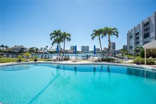 400 Park Shore Dr, Naples, FL 34103 - Photo 19