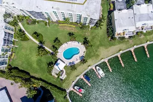 400 Park Shore Dr, Naples, FL 34103 - Photo 27