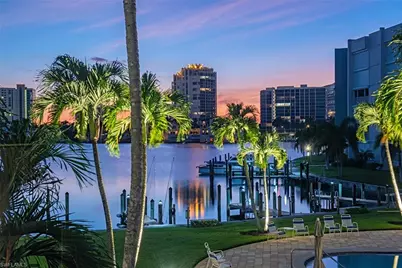 400 Park Shore Dr #304, Naples, FL 34103 - Photo 15