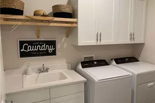 208 Indies Dr E, Naples, FL 34114 - Photo 29