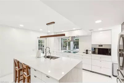 1182 Betmar Blvd, North Fort Myers, FL 33903 - Photo 5