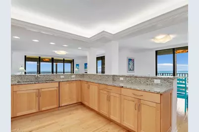 10851 Gulf Shore Dr #605, Naples, FL 34108 - Photo 9