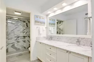 10851 Gulf Shore Dr, Naples, FL 34108 - Photo 19