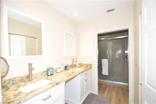 470 Launch Cir, Naples, FL 34108 - Photo 15