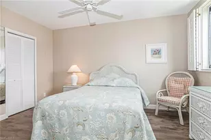 805 River Point Dr, Naples, FL 34102 - Photo 7