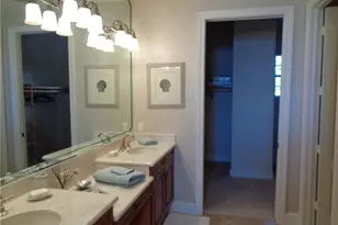 562 Avellino Isles Cir, Naples, FL 34119 - Photo 17