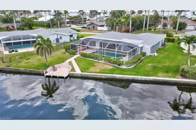 149 Bayshore Dr, Cape Coral, FL 33904 - Photo 41