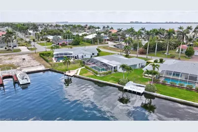 149 Bayshore Dr, Cape Coral, FL 33904 - Photo 45
