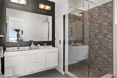 5625 Riverside Dr, Cape Coral, FL 33904 - Photo 49