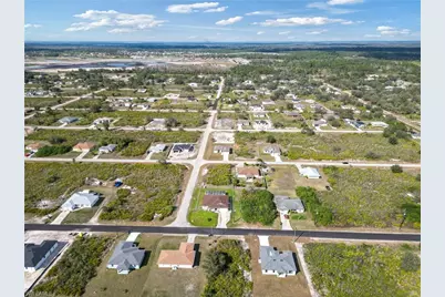 2609 53rd St W, Lehigh Acres, FL 33971 - Photo 23