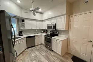 1130 Partridge Cir, Naples, FL 34104 - Photo 3