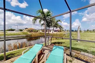 923 SW 28th Terrace, Cape Coral, FL 33914 - Photo 3