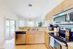 923 SW 28th Terrace, Cape Coral, FL 33914 - Photo 15