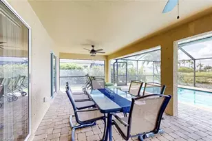 923 SW 28th Terrace, Cape Coral, FL 33914 - Photo 7