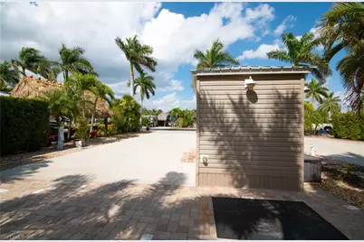 10216 Yellowtop Trl, Fort Myers, FL 33905 - Photo 5