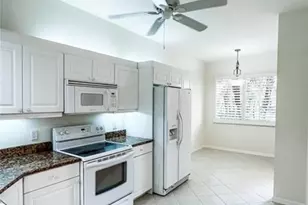 2380 Bayou Ln, Naples, FL 34112 - Photo 5