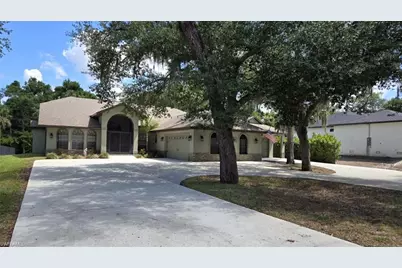 7311 Sean Ln, North Fort Myers, FL 33917 - Photo 3