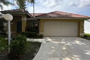 12691 Eagle Pointe Cir, Fort Myers, FL 33913 - Photo 1