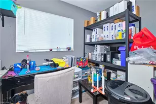 1826 NE 17th Pl, Cape Coral, FL 33909 - Photo 13