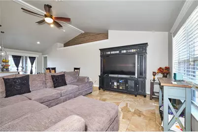 1826 NE 17th Pl, Cape Coral, FL 33909 - Photo 7