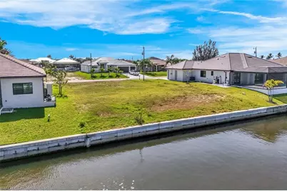 1234 NW 39th Ave, Cape Coral, FL 33993 - Photo 3