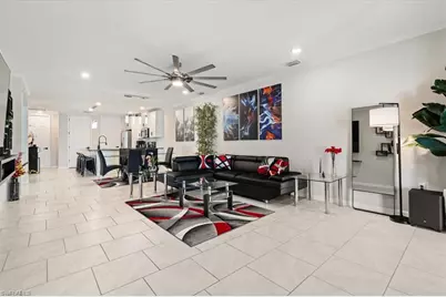 14672 Edgewater Cir, Naples, FL 34114 - Photo 3