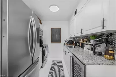 4623 Bayshore Dr #C2, Naples, FL 34112 - Photo 13