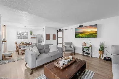 4623 Bayshore Dr #C2, Naples, FL 34112 - Photo 7