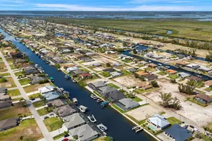 707 NW 38th Ave, Cape Coral, FL 33993 - Photo 35