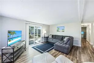 21 Le Mans Dr N, Naples, FL 34112 - Photo 5