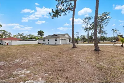 2080 39th St SW, Naples, FL 34117 - Photo 33