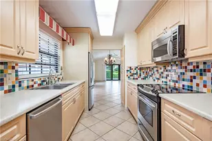 5914 Via Lugano, Naples, FL 34108 - Photo 5