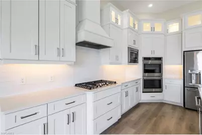 15460 Turin Dr, Naples, FL 34114 - Photo 9