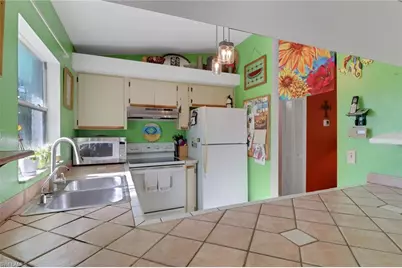 120 4th St NE, Naples, FL 34120 - Photo 13