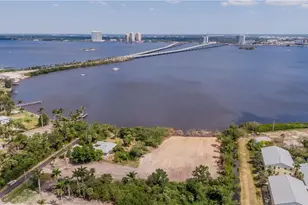 1059 River Rd, North Fort Myers, FL 33903 - Photo 13