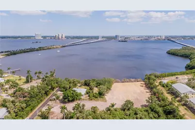 1059 River Rd, North Fort Myers, FL 33903 - Photo 7