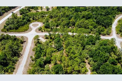 Hampshire Cir, North Port, FL 34236 - Photo 3