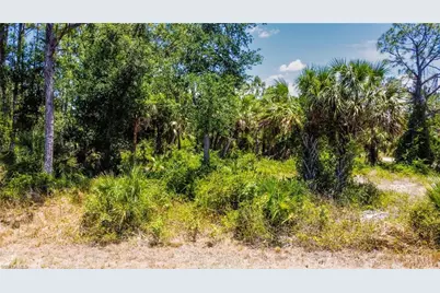 Hampshire Cir, North Port, FL 34236 - Photo 5