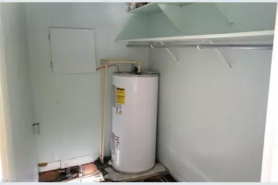 268 Shoreland Dr, Fort Myers, FL 33905 - Photo 7