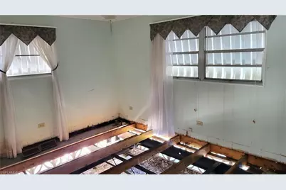 268 Shoreland Dr, Fort Myers, FL 33905 - Photo 5