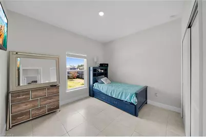 405 NW 10th St, Cape Coral, FL 33993 - Photo 23