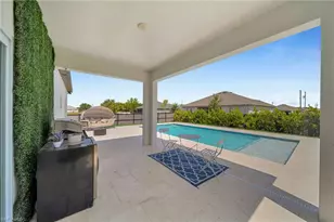 405 NW 10th St, Cape Coral, FL 33993 - Photo 31