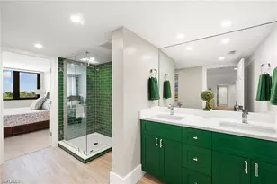 5601 Turtle Bay Dr, Naples, FL 34108 - Photo 25