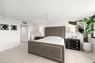 5601 Turtle Bay Dr, Naples, FL 34108 - Photo 19