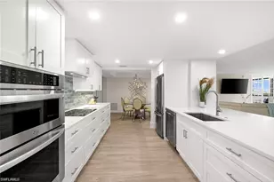 5601 Turtle Bay Dr, Naples, FL 34108 - Photo 5