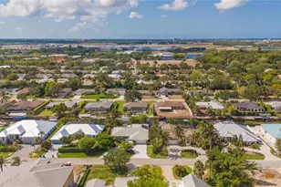 2232 Longboat Dr, Naples, FL 34104 - Photo 31